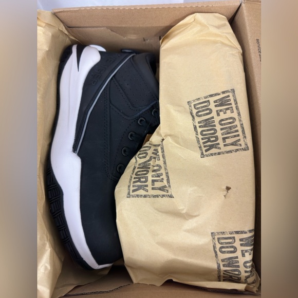 Woman’s Avenger A830 Reaction CN Mid Height Work Tennis Shoes Black  8.5 M.  NIB - Picture 8 of 15